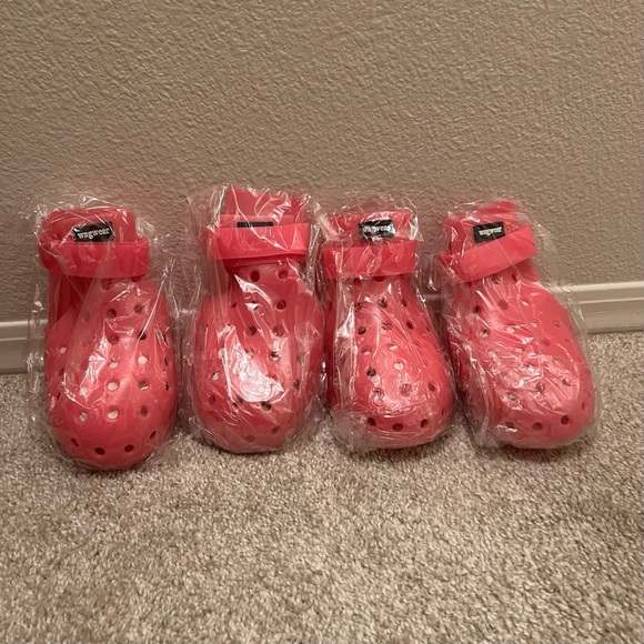 WagWear Dog Crocs Shoes
Rain and Sun - Picture 3 of 5